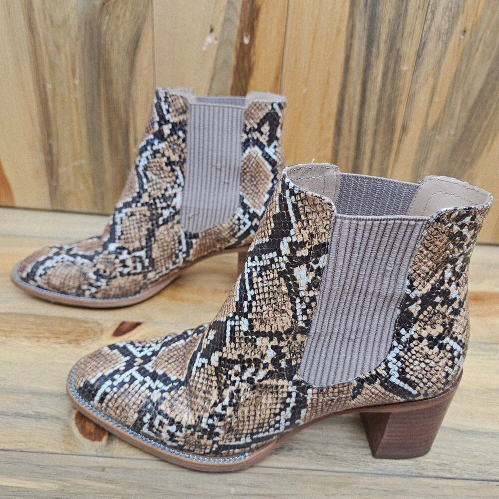 Vince Camuto Jentilliy Chelsea Snakeskin Leather Ankle Booties